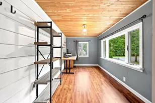 8 Charles St, Stoneham, MA 02180 - Photo 12