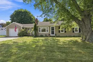 26 Middle St, Attleboro, MA 02703 - Photo 1