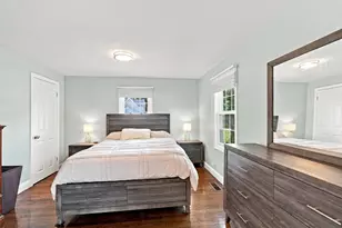 26 Middle St, Attleboro, MA 02703 - Photo 12