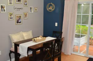 25 Oakes Cir, Millbury, MA 01527 - Photo 4