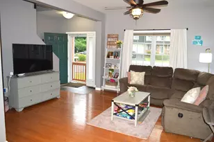 25 Oakes Cir, Millbury, MA 01527 - Photo 6