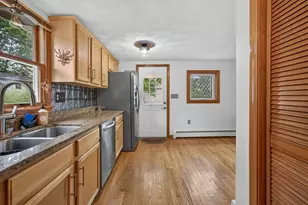4 Jeffrey Rd, Billerica, MA 01821 - Photo 18