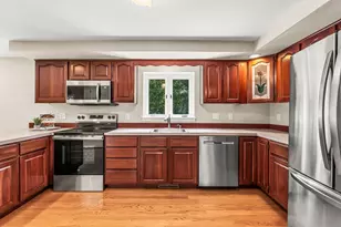 470 Lost Lake Dr, Groton, MA 01450 - Photo 4