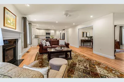 14 Village Rd, Pepperell, MA 01463 - Photo 8