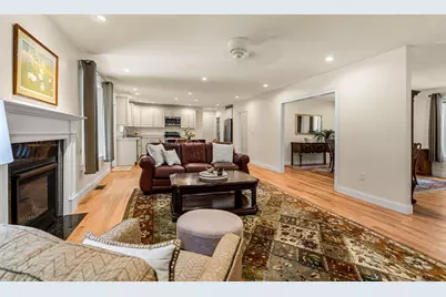 14 Village Rd, Pepperell, MA 01463 - Photo 8