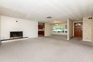 4 Craig Rd, Framingham, MA 01701 - Photo 4