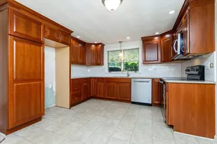 4 Craig Rd, Framingham, MA 01701 - Photo 8