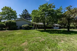 4 Craig Rd, Framingham, MA 01701 - Photo 2
