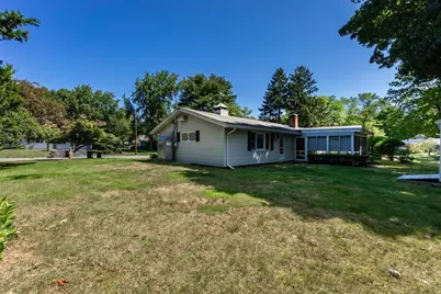 4 Craig Rd, Framingham, MA 01701 - Photo 32