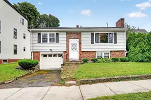 219 North St, Salem, MA 01970 - Photo 2
