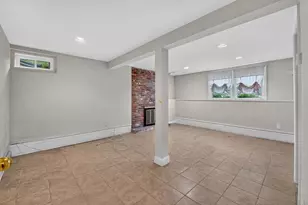 219 North St, Salem, MA 01970 - Photo 32