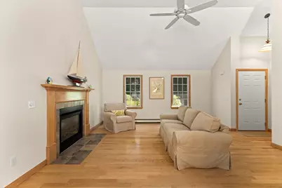 137 Wianno Circle, Barnstable, MA 02655 - Photo 8