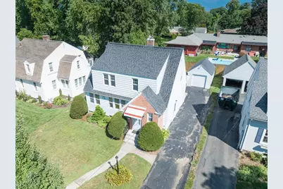 32 Elmwood Ave, Longmeadow, MA 01106 - Photo 6