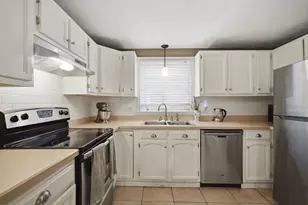 43 Corona St, Springfield, MA 01104 - Photo 12