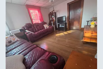 57 Wardwell #1, Lynn, MA 01902 - Photo 2