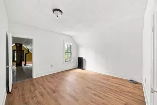 40 Day St, West Springfield, MA 01089 - Photo 10