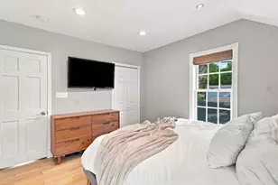 16 Wenham St, Danvers, MA 01923 - Photo 20