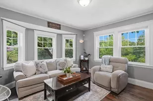 51 Fairmount Ave, Wakefield, MA 01880 - Photo 2