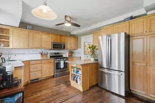 51 Fairmount Ave, Wakefield, MA 01880 - Photo 6