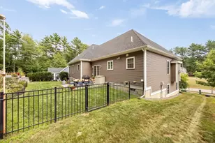 8 Willowdale Cir, Ipswich, MA 01938 - Photo 28