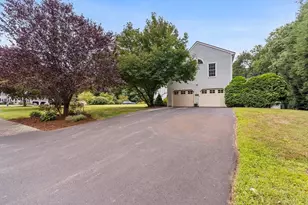 16 Jasmine Rd, Medway, MA 02053 - Photo 34