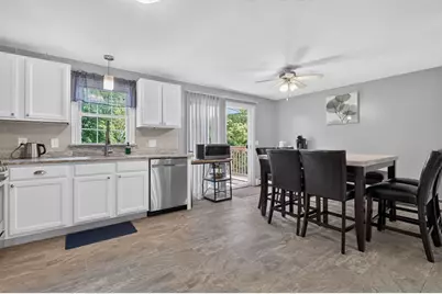 26 Ashworth Ter #26, Haverhill, MA 01832 - Photo 8