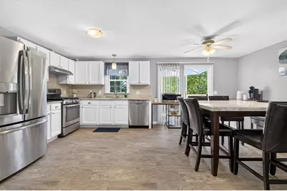 26 Ashworth Ter #26, Haverhill, MA 01832 - Photo 6