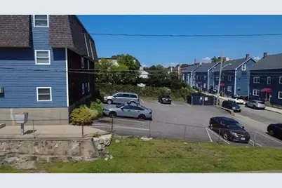 464 Bank St #5, Fall River, MA 02720 - Photo 2