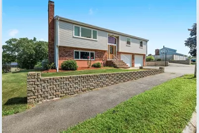 15 Vista Ave, Salem, MA 01970 - Photo 2