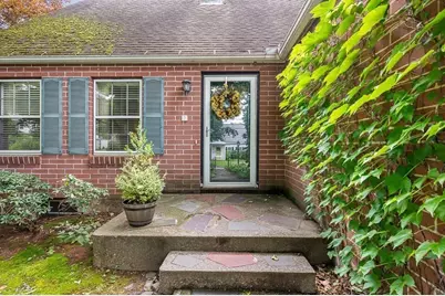 7 Virginia Rd, Worcester, MA 01602 - Photo 2