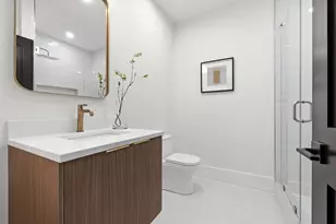 17 Holmes, Quincy, MA 02171 - Photo 32