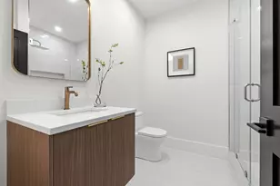 17 Holmes, Quincy, MA 02171 - Photo 32
