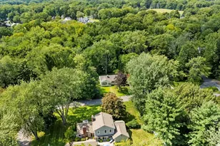 20 S Sycamore Knls, South Hadley, MA 01075 - Photo 4