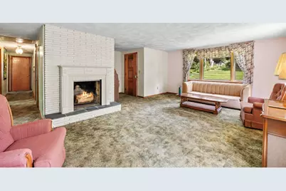 20 S Sycamore Knls, South Hadley, MA 01075 - Photo 6