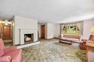 20 S Sycamore Knls, South Hadley, MA 01075 - Photo 6