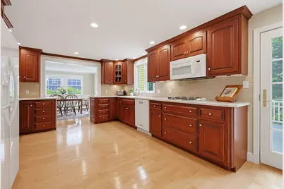 1804 Washington St, Holliston, MA 01746 - Photo 8