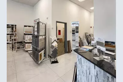 509 E Central St #1, Franklin, MA 02038 - Photo 8
