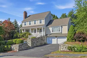 32 Hammersmith Dr, Saugus, MA 01906 - Photo 2