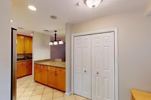 660 Thacher, Attleboro, MA 02703 - Photo 10
