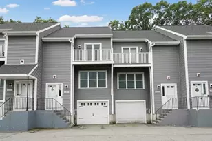 660 Thacher, Attleboro, MA 02703 - Photo 2