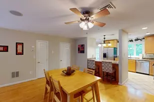 660 Thacher, Attleboro, MA 02703 - Photo 4