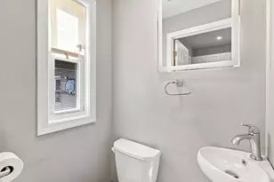 93 Parker St, Chelsea, MA 02150 - Photo 14