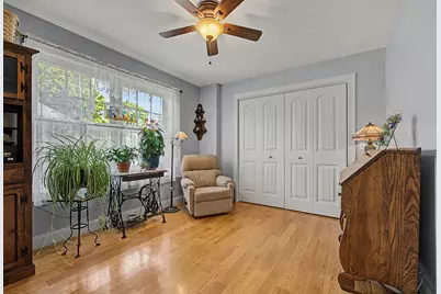 4 McKinley Ave, Easthampton, MA 01027 - Photo 18