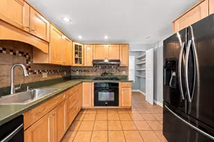 107 Sylvan St, Danvers, MA 01923 - Photo 4