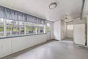 1 Freeman Ave, Webster, MA 01570 - Photo 20