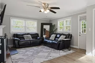 8 Pontiac Rd, Walpole, MA 02081 - Photo 12