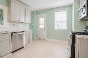 21 Oak St, Plymouth, MA 02360 - Photo 18