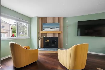 25 Voyagers Ln #25, Ashland, MA 01721 - Photo 6