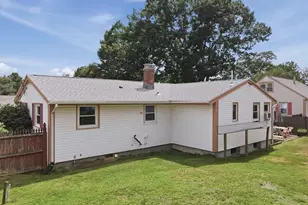 53 Evergreen St, Saugus, MA 01906 - Photo 32