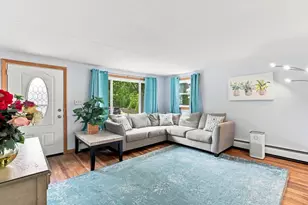 53 Evergreen St, Saugus, MA 01906 - Photo 14